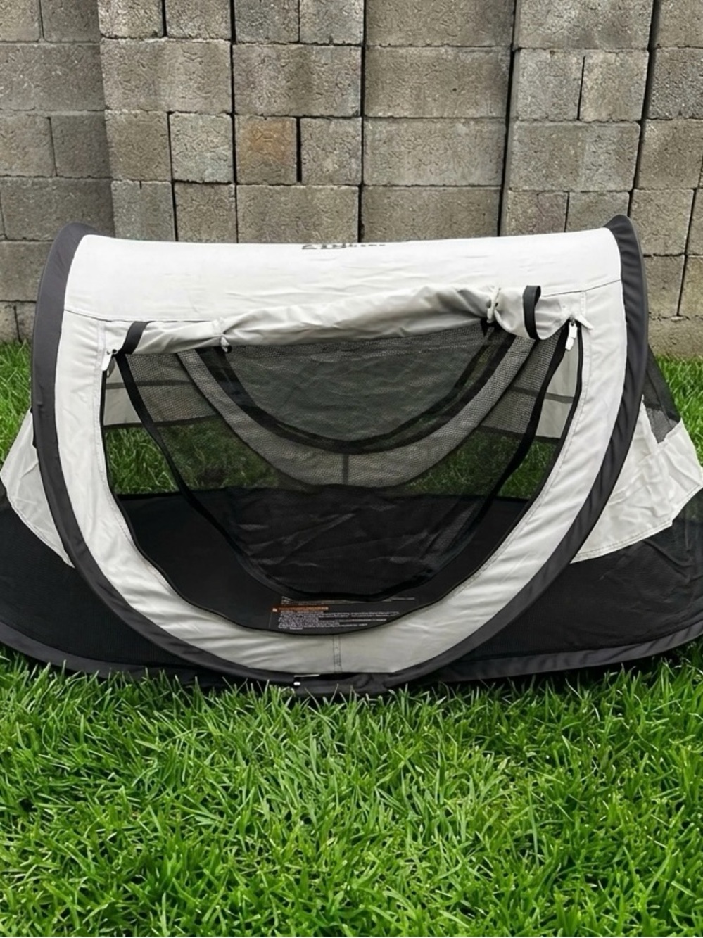 KidCo Peapod Plus - Portable Toddler Travel Tent (Midnight)